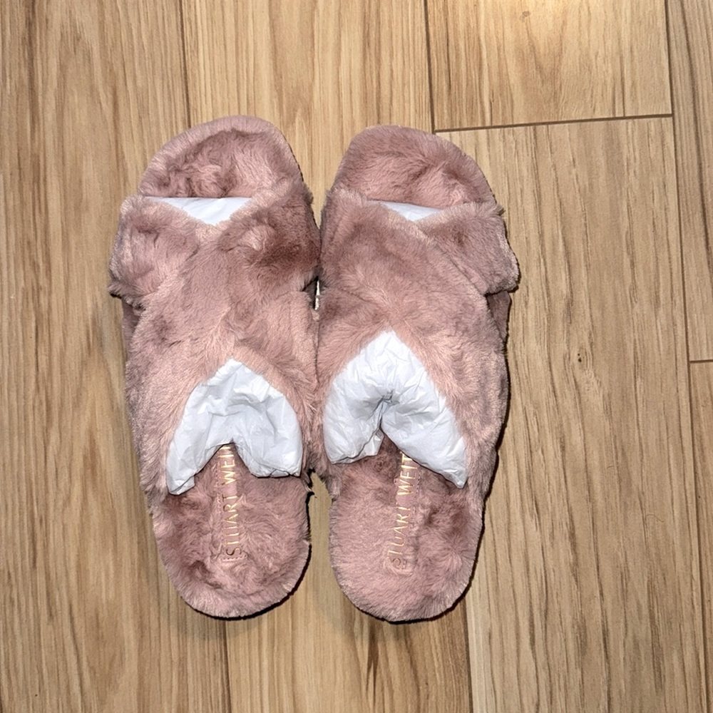 NWT Stewart Weitzman Rose Pink Furry Slide